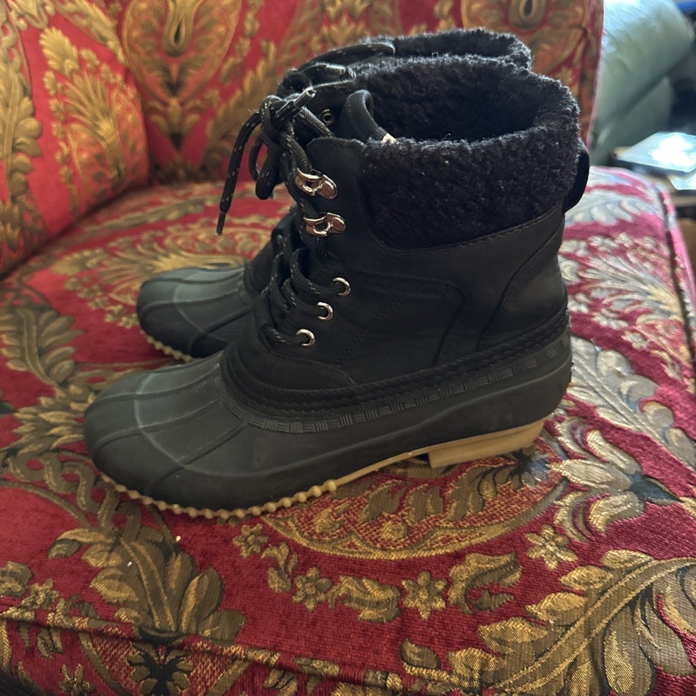 Tommy Hilfiger Raelene Black Duck Rain Winter Boots Booties w/ Fur Womens Size 7 - Picture 4 of 6
